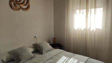 Apartamento de alquiler en Calle Irlanda, Distrito Zeta - Recinto Ferial Cortijo de Torres - Photo 4