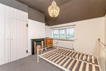 2 bedroom semi-detached house to rent - Photo 4