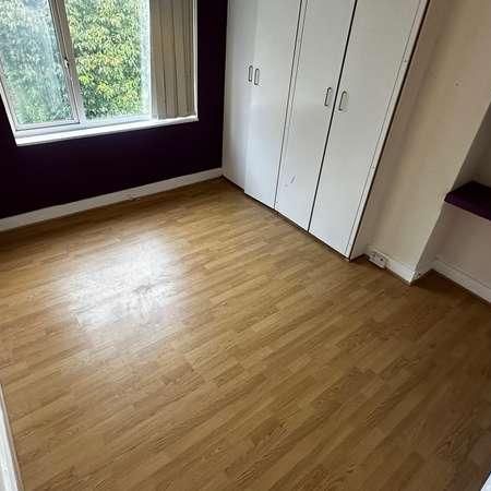 Spacious-bedroom House With Private Driveway And Lovely Rear Garden &#;, LU3 - Photo 1