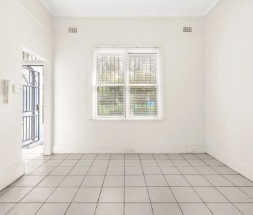 Well-maintained studio in a convenient location - Photo 6