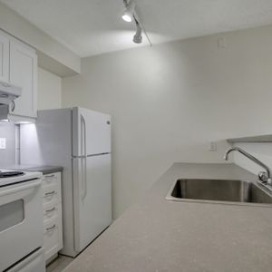 Valleyview Apartments - Photo 3