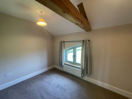 Park Farm Barns, Snitterfield - Photo 2