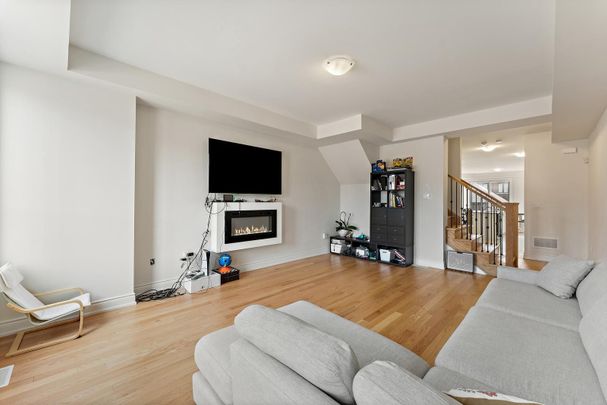 For Lease - 3243 Sixth Line, Oakville, Ontario - Photo 1