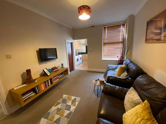 1 bedroom in a house share to rent - Photo 1