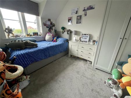3 bedroom semi-detached house to rent - Photo 2