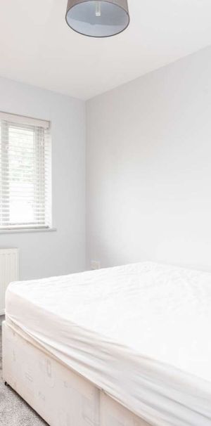 Alden Crescent, Headington, OX3 - Photo 1