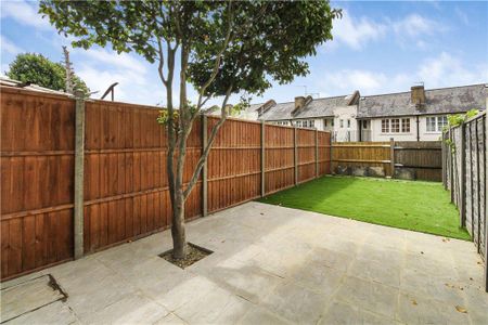 2 bedroom terraced house to rent - Photo 5