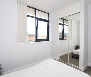 2 bedroom apartment to rent - Photo 3