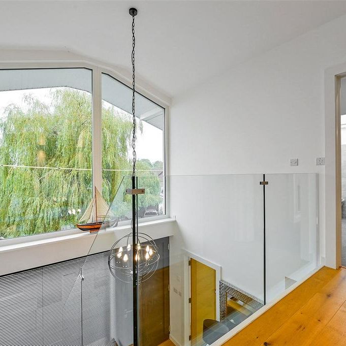 4 bedroom detached house to rent - Photo 1