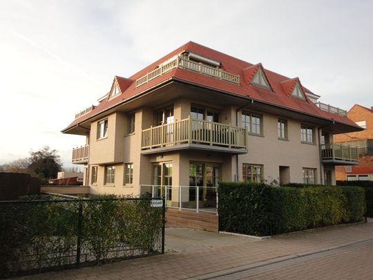 Mooi gemeubeld hoekappartement in prima staat in een kleinschalige residentie met centrale ligging in Oostduinkerke-dorp! - Photo 1