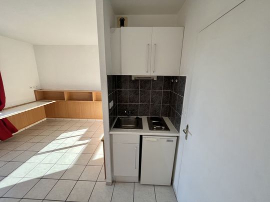 Location Appartement 1 pièce 21m² RODEZ 12000 - Photo 1