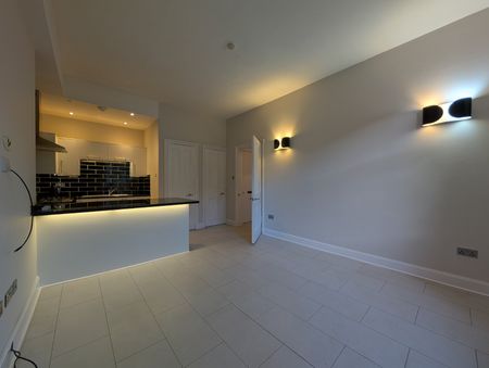 1 bedroom apartment to rent - Photo 2