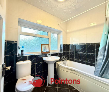 3 bedroom flat to rent - Photo 2