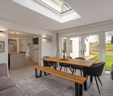 5 bedroom detached house to rent - Photo 3