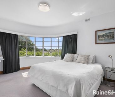Furnished executive apartment! - Photo 6