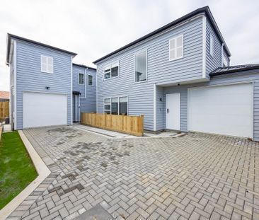 Brand New Designer Quality Home - Photo 5