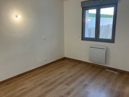 Location Appartement 2 pièces 44m² EYSINES 33320 - Photo 3