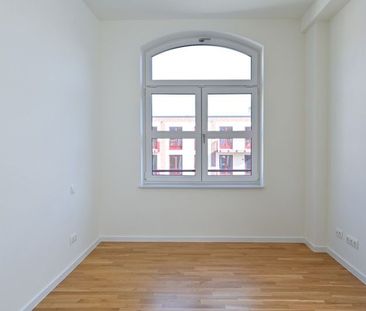 Neubau! 2-Raumwohnung mit Balkon und Einbauküche! - Photo 2