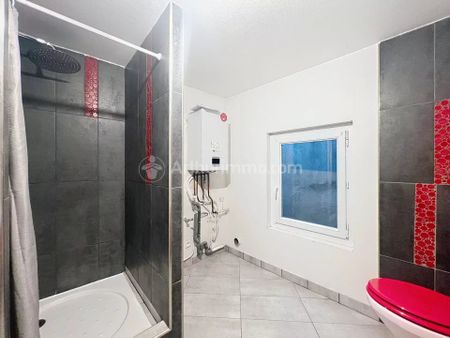 Location Appartement 4 pièces 106m² CEBAZAT 63118 - Photo 4