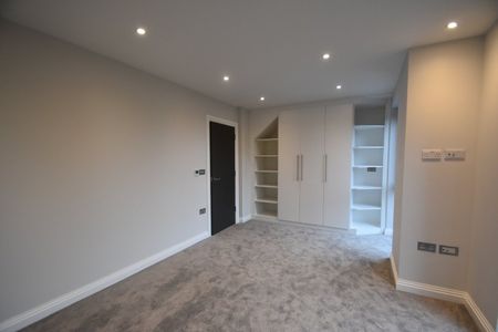 Oak End Way, Gerrards Cross, Buckinghamshire,SL9 - Photo 5