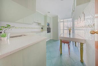 Calle de los Juglares, Madrid, Community of Madrid 28032