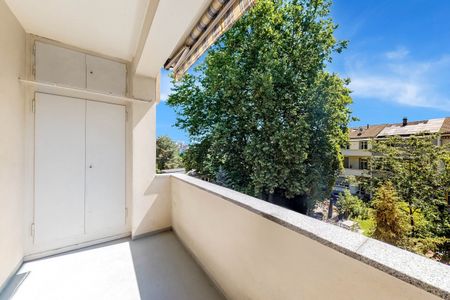 Centrally located, quietly enjoy - Photo 4