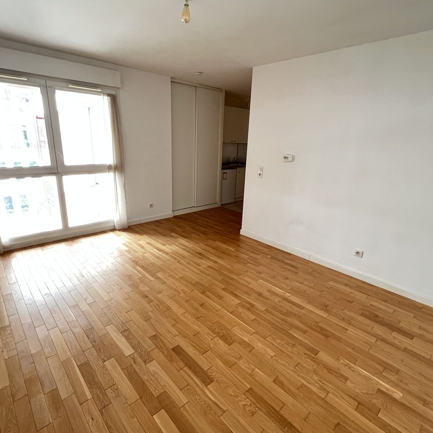 Location Appartement 1 pièce 30m² BOIS COLOMBES 92270 - Photo 1