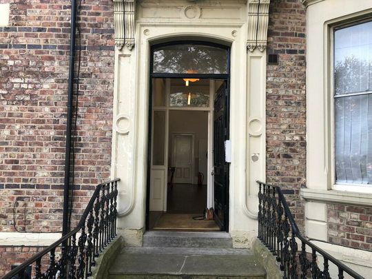 18 bedroom house share to rent - Photo 1