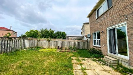 For Lease - 11 James Edward Drive, Markham, Ontario - Photo 5