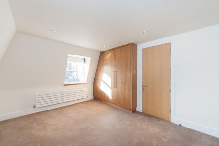 St Johns Wood Park, St Johns Wood, London, NW8 6RN - Photo 2