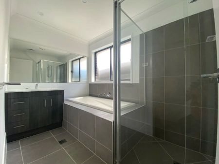 Premium Duplex Living - Photo 5