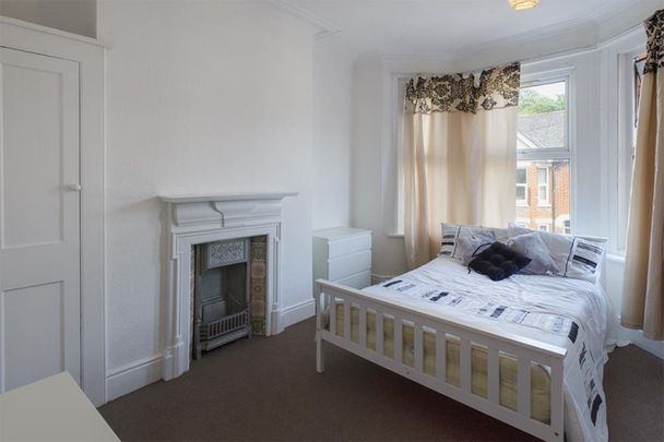 4 bedroom House To Let - Photo 1