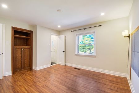 For Lease - 114 Elizabeth Grove, King, Ontario - Photo 2