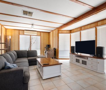 Spacious & Comfortable Family Home for Lease! - Photo 1