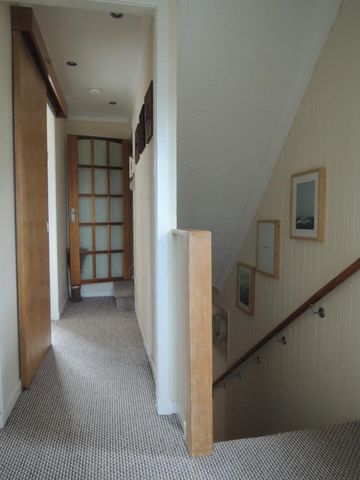 3 bedroom semi-detached house to rent - Photo 3