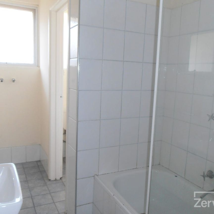 2/1 Cantala Street, Clayton, Vic 3168 - Photo 1