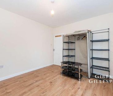 Hampshire Avenue, Slough, Berkshire, SL1 - Photo 1