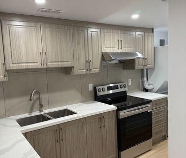 For Lease - 3145 Cantelon Crescent Unit# Basement, Mississauga, Ont... - Photo 2