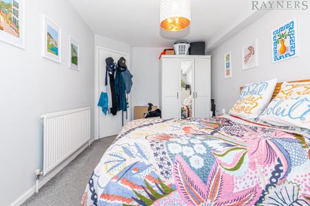 2 bedroom flat to rent - Photo 4