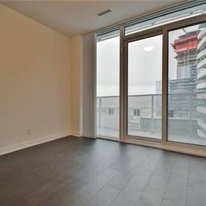 88 HARBOUR STREET - HARBOUR PLAZA - 1 BEDROOM W/LAKEVIEWS (VIDEO) - Photo 2