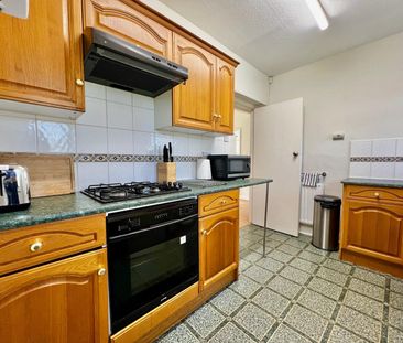 2 bedroom apartment to rent - Photo 6