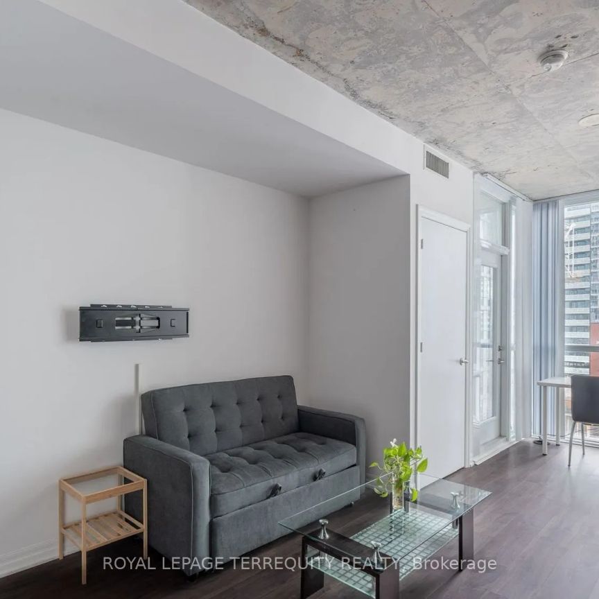 88 Blue Jays Way #1511 - Photo 1