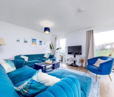 4 bedroom terraced house to rent - Photo 1