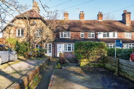 Catteshall Lane, Godalming - 1 bedroomProperty for lettings - Seymours - Photo 4