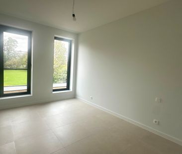 Modern appartement met 2 slaapkamers, groot terras & autostaanplaat... - Photo 2