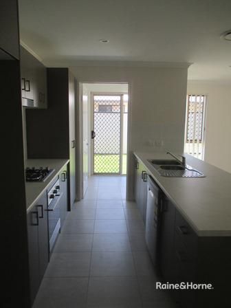 Family Brick Home with all the modern features - 6 Month Lease - Photo 5