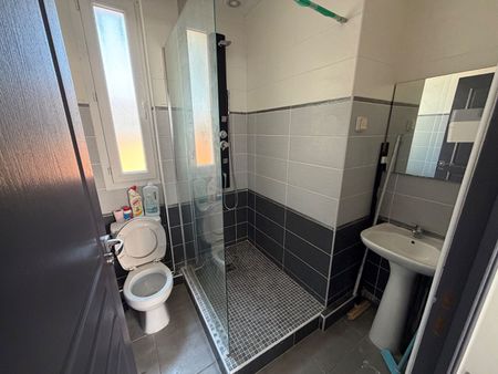 Location Appartement 2 pièces 34m² - Photo 2