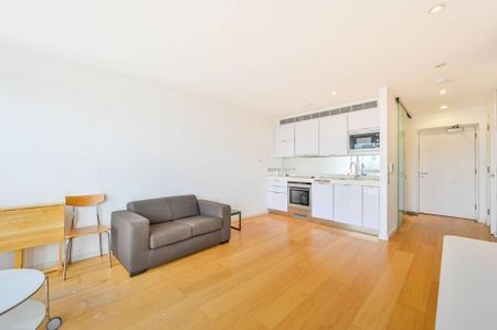 Studio to rent - Photo 5