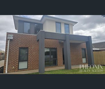 1/10 Duke Street, Werribee, Vic 3030 - Photo 3