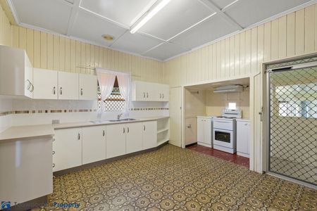 2 Race Street, 4350, Newtown Qld - Photo 3